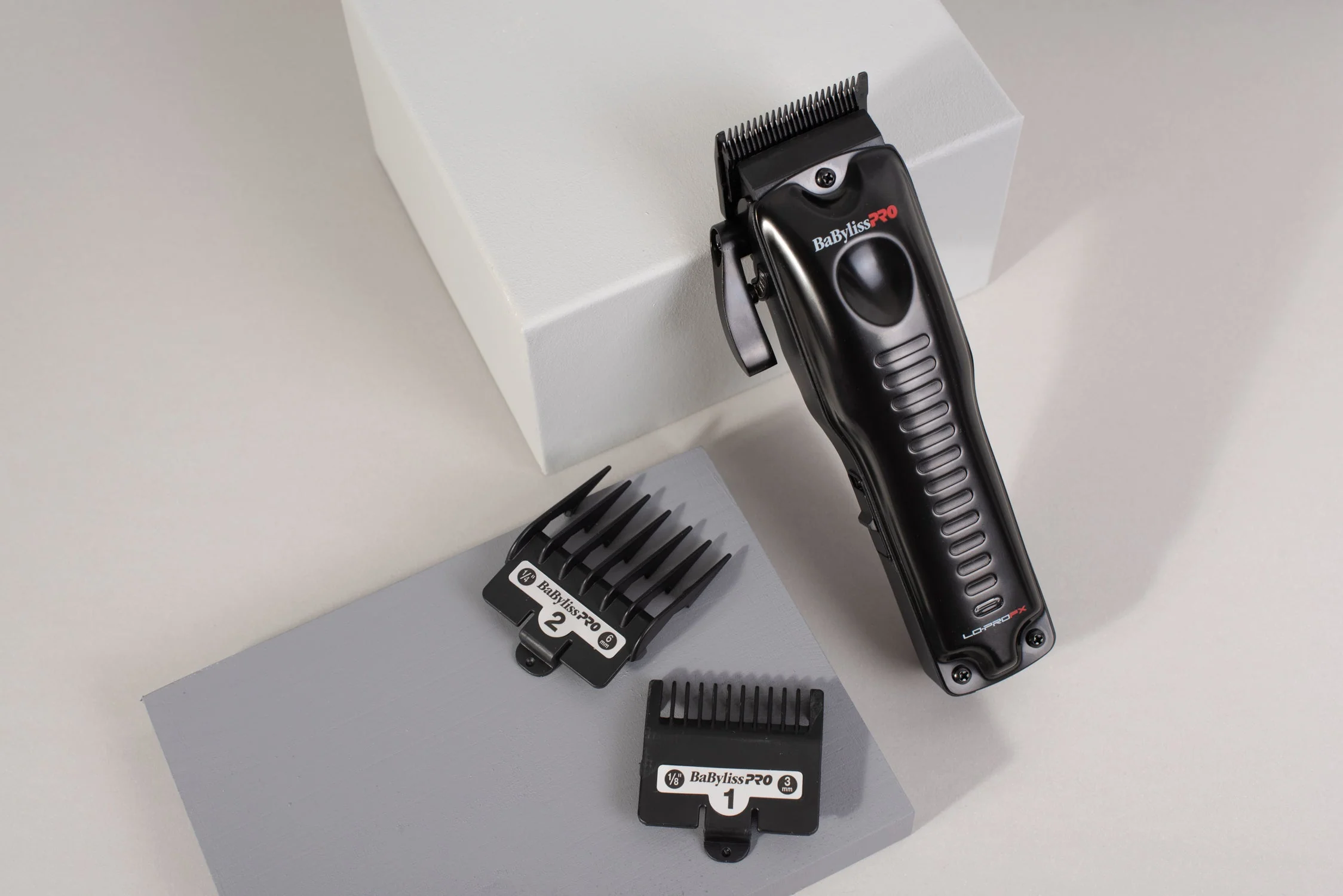 BaBylissPRO Lo-ProFX Clipper - Black Cord/Cordless - Image 3