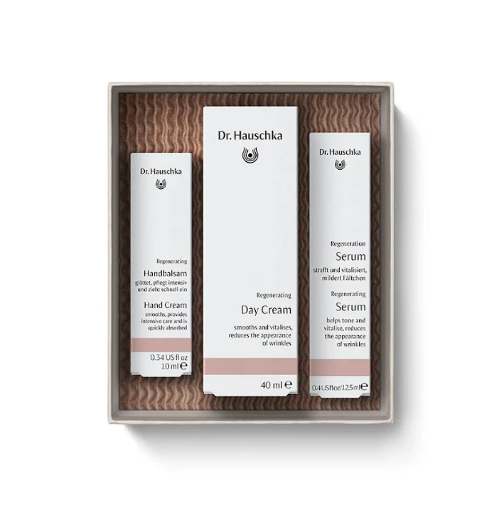 Dr. Hauschka Warm Glow Gift Set - Image 3