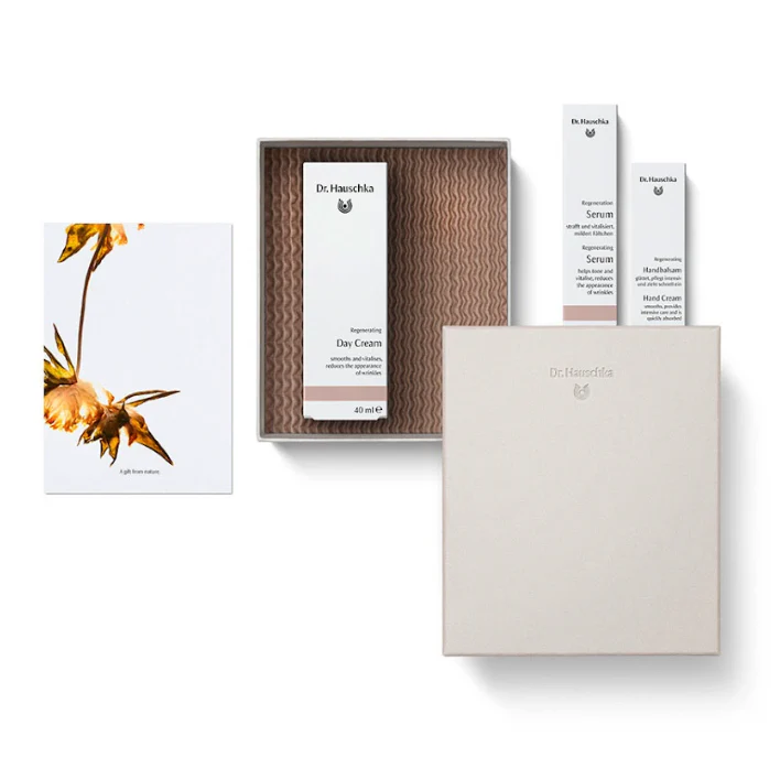 Dr. Hauschka Warm Glow Gift Set - Image 4