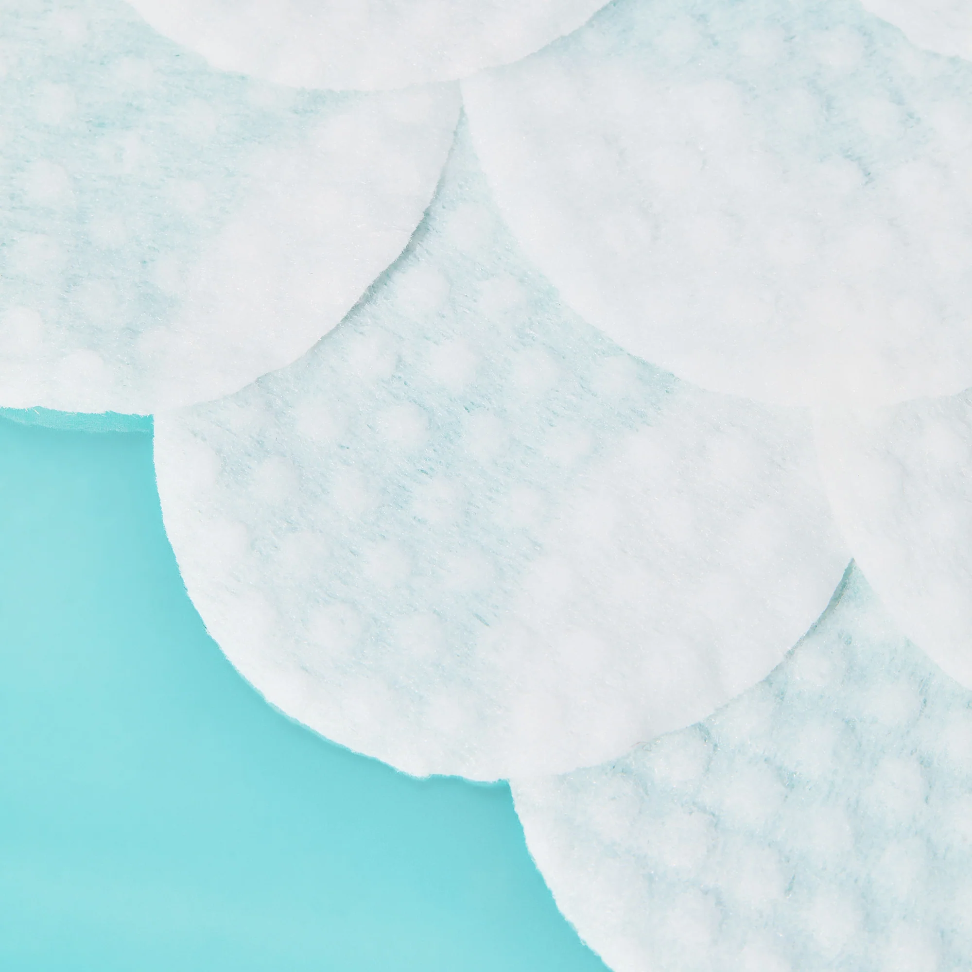 First Aid Beauty Facial Radiance Pads with Glycolic and Lactic Acids Travel Size - Image 2