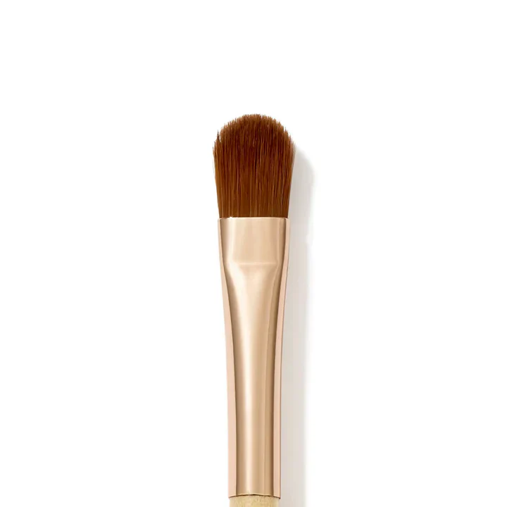 Jane Iredale Deluxe Shader Brush - Image 2