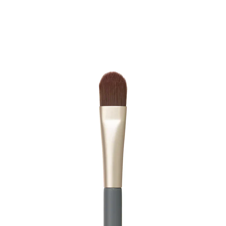 Jane Iredale Camouflage Brush - Image 2