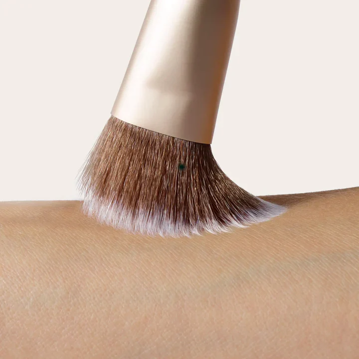 Jane Iredale Cheek Brush - Image 3