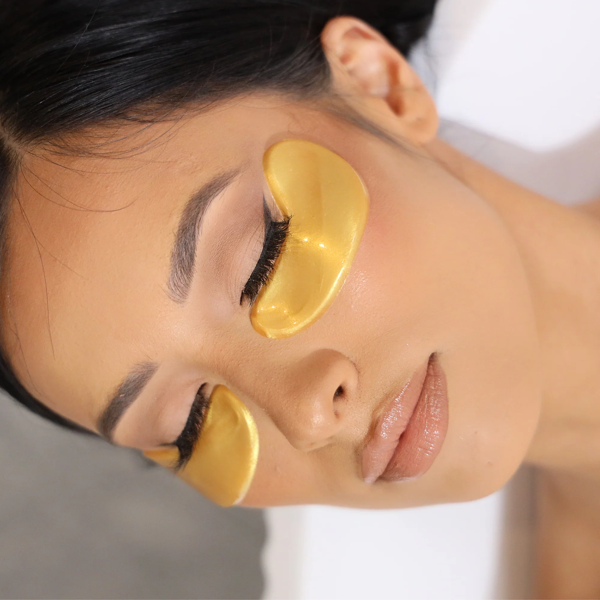 Lonvitalite 24K Gold and Collagen Mask - 6 Pairs - Image 2