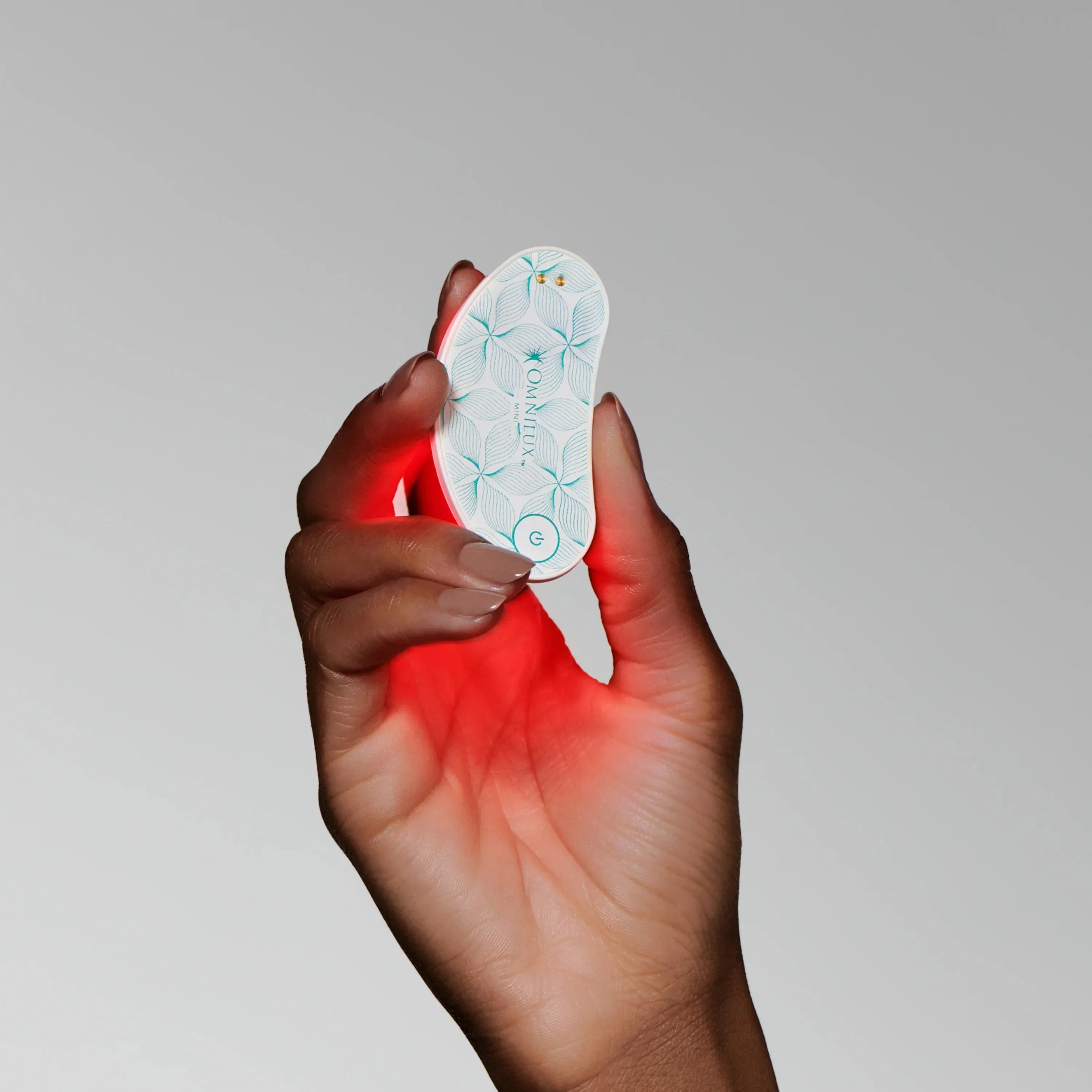 Omnilux Mini LED Eye Brightener - Image 3