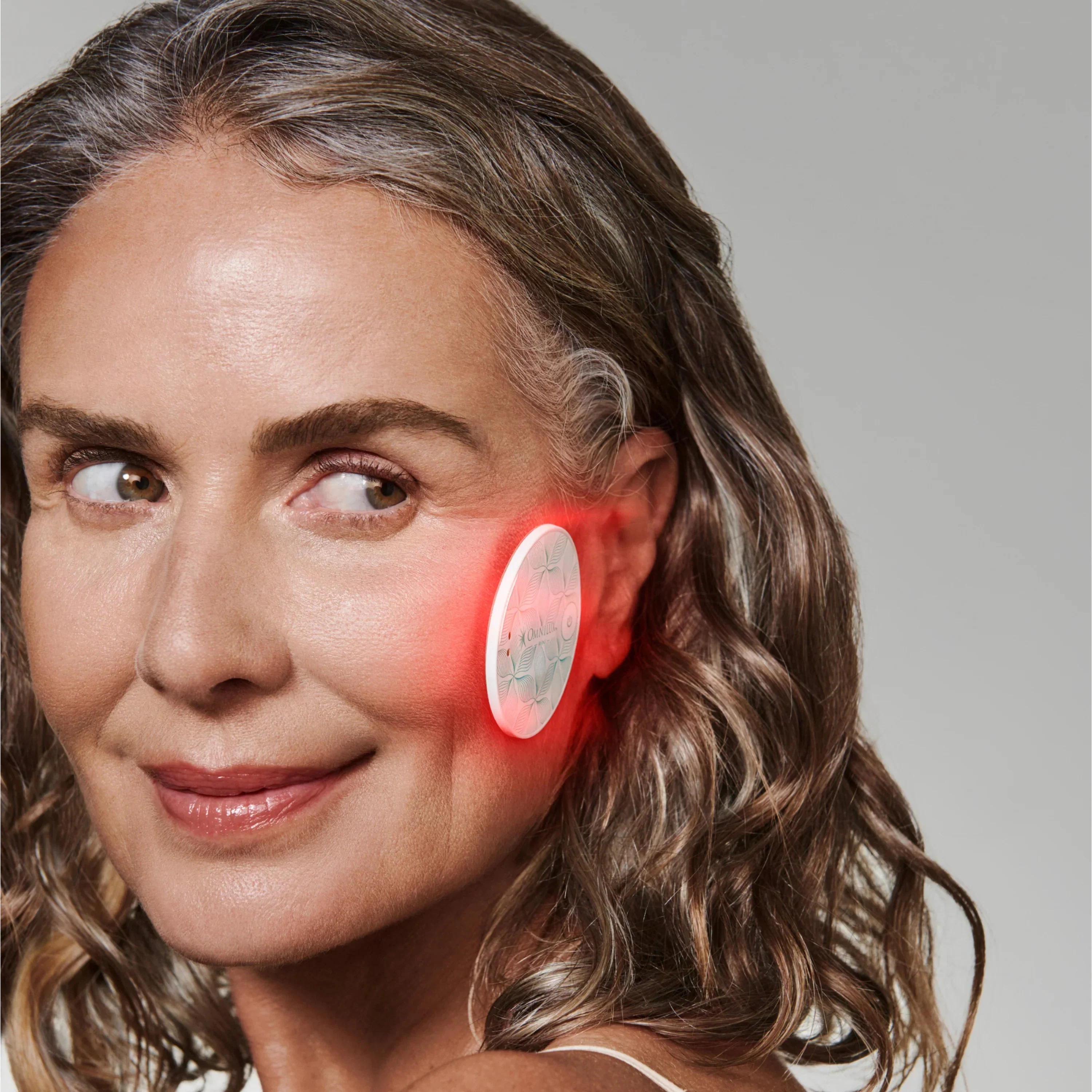 Omnilux Mini Skin Corrector - Image 3